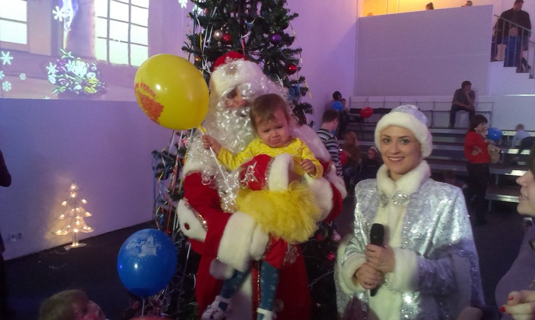 И наш отчет про Елку в ЦДХ или Саша-Одуванчик))