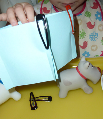 10 идей для игр с заколками