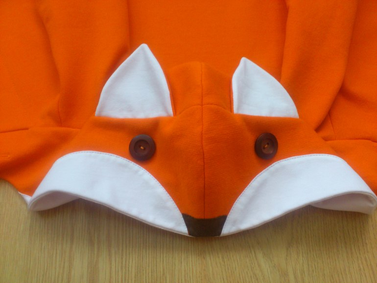 Весенний лис