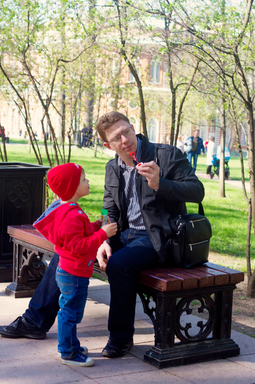 Майские праздники)