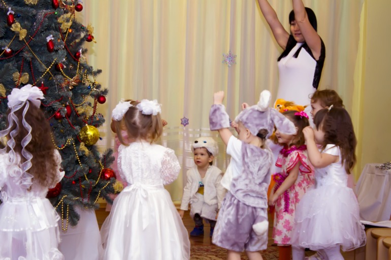 Первый Ванюшин утренник в садике)