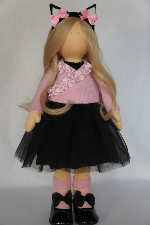 Леся,Артёмка и кошечка Соня.