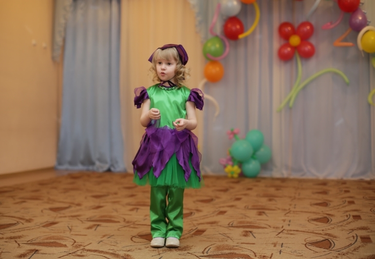 Мамин "Колокольчик" - утренник 05.03.2014
