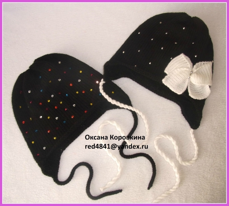 шапочки ..детский акрил..на тёплую весну-осень...жаль по фото не передать блеск страЗ