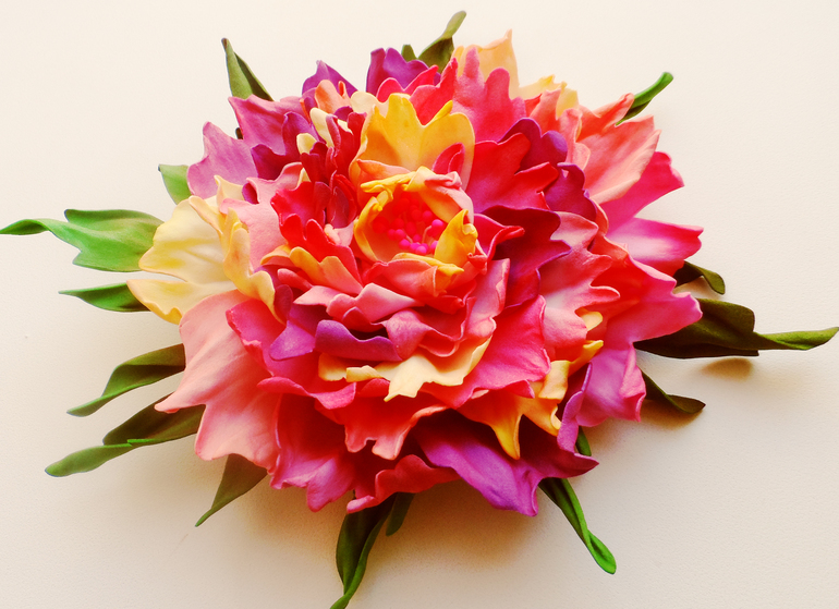 Заколки-броши ручной работы из фоамирана (пластичной замши))