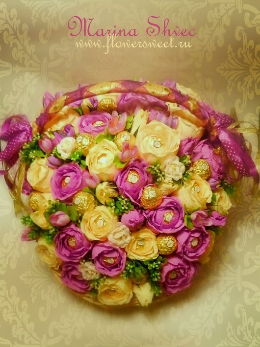 Корзиночка 65 роз =)