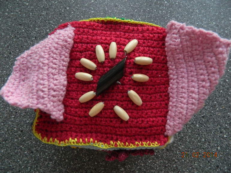 Развивающий кубик (вязаный)