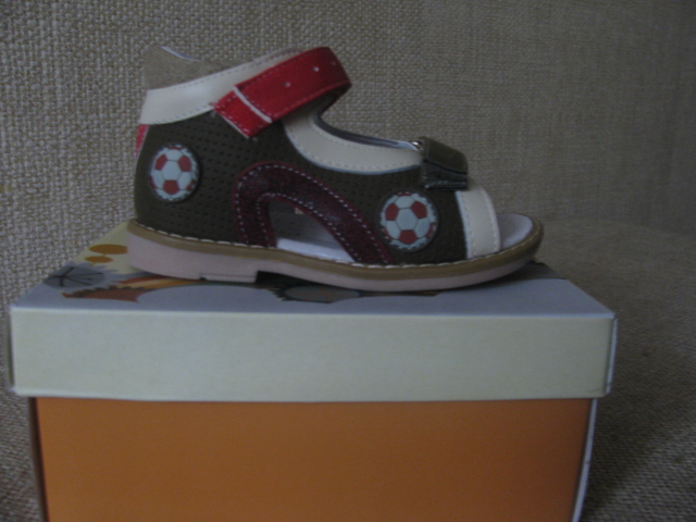 Новые сандалики на мальчиков