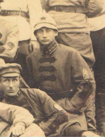 Он походу бессмертный :))