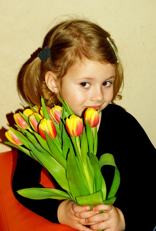 8 марта) Катерине 4.5 года)