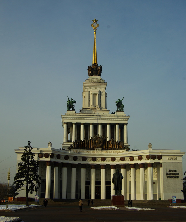 ВВЦ зимой)