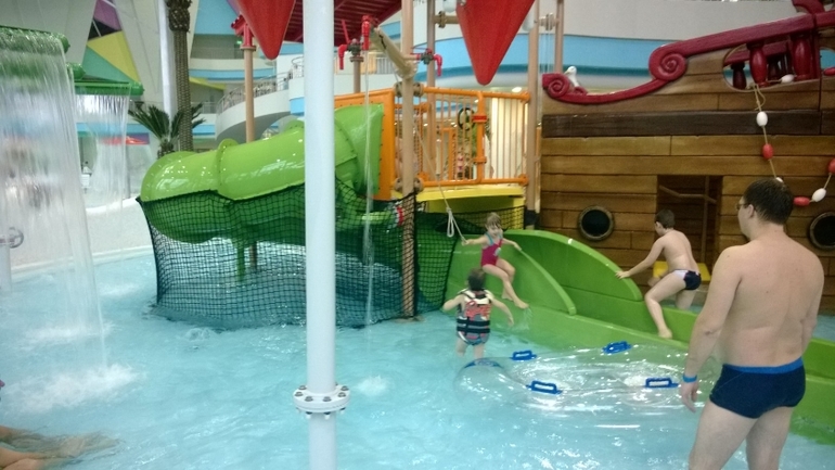 Аквапарк Мореон.