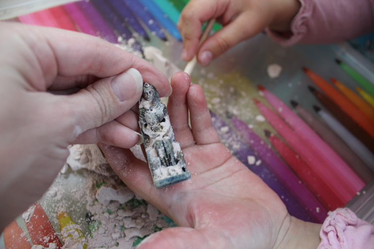 Археологи, они такие....