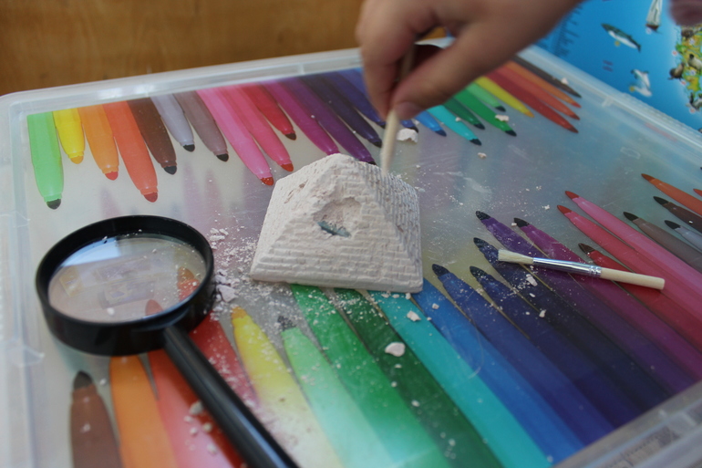 Археологи, они такие....