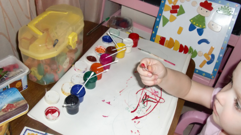 Рисуем ватными палочками