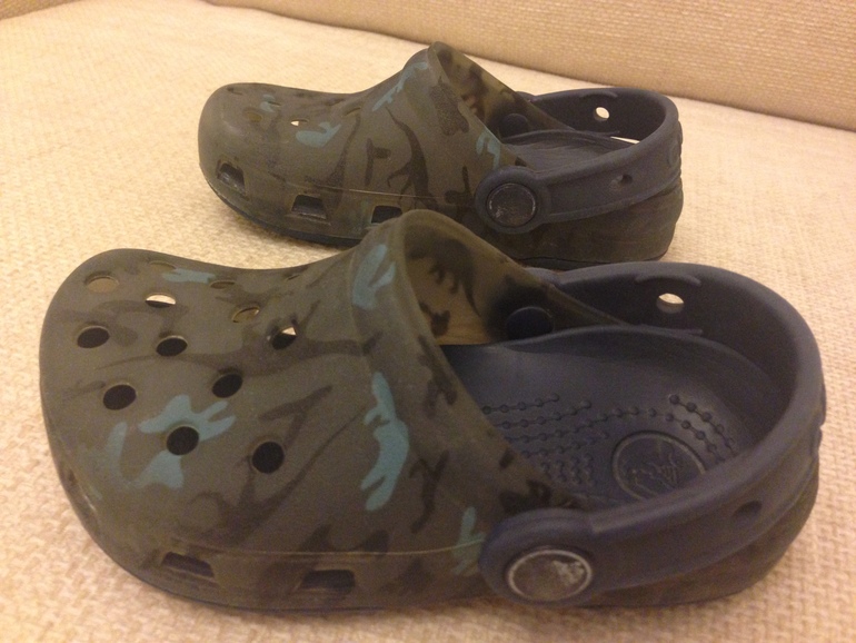 Crocs dino C 8-9 300 р.
