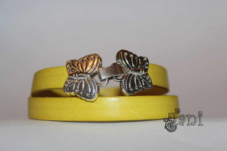 Браслетик "Желтая бабочка"