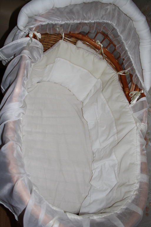 детская плетеная люлька из лозы бу 3000р! срочно!