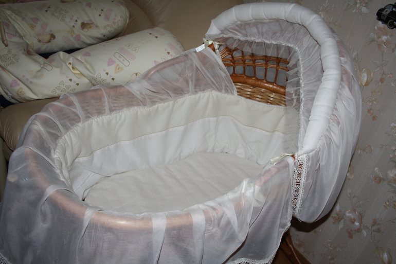 детская плетеная люлька из лозы бу 3000р! срочно!