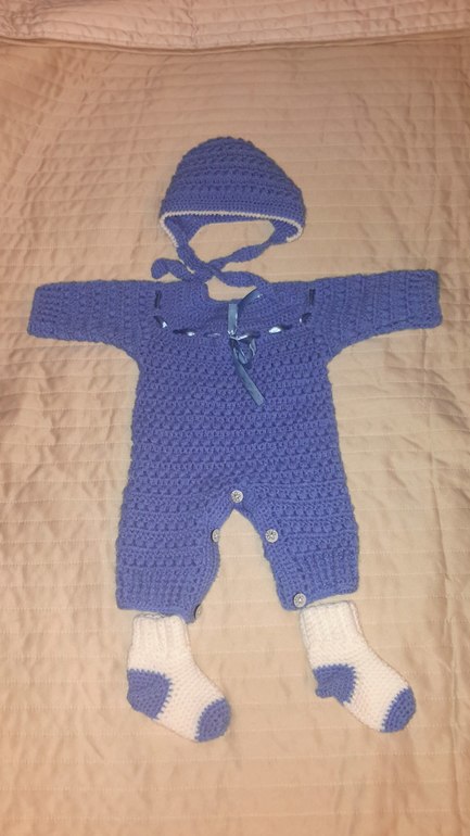 Костюмчики для очень маленьких  мальчиков )