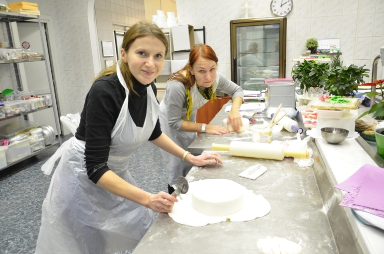 Фото-отчет с прошедших 2х-дневный курсов по декорированию тортов