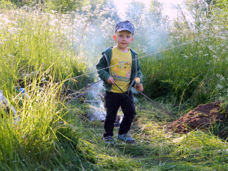 Первый "поход" всей семьей