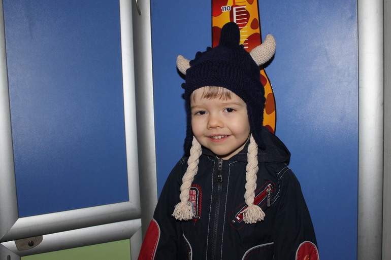 Новая шапочка для моего "ВИКИНГА" )))