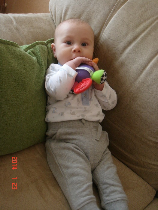 нам 6месяцев-полёт нормальный!