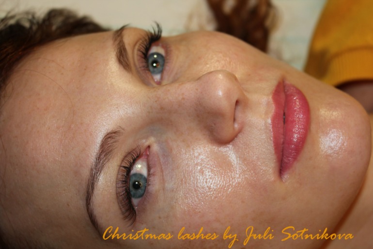 Новогоднее наращивание ресниц