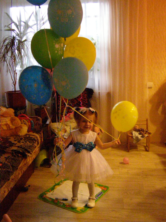 Не буду оригинальна)) НАМ 2 ГОДА)