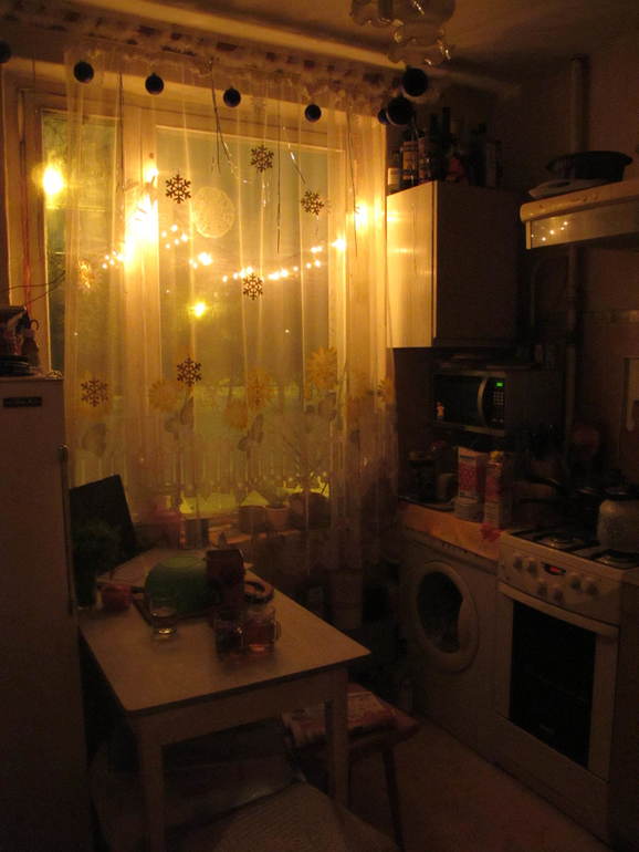 Огоньки, елка и совы