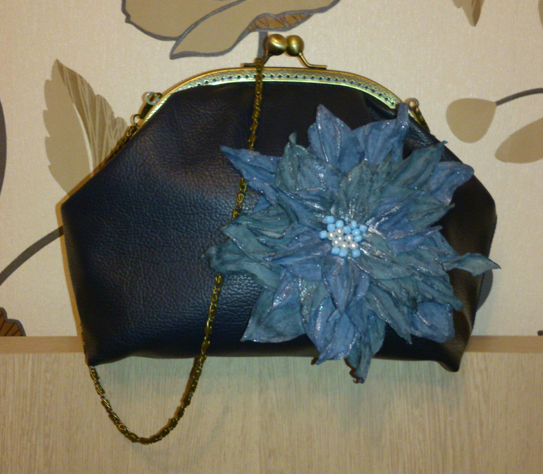 Сумочка Зимний цветок