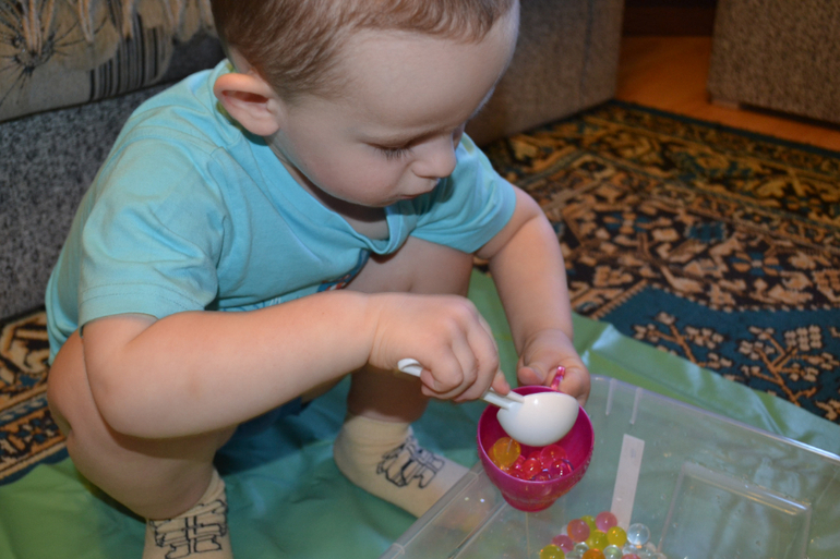 Наши развивающие занятия в 2 года