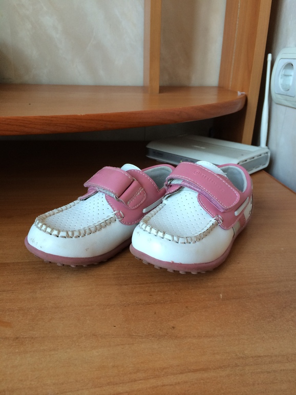 обувь 22-25 размер по 500 руб (зима, осень-весна) качество и состояние отличное.