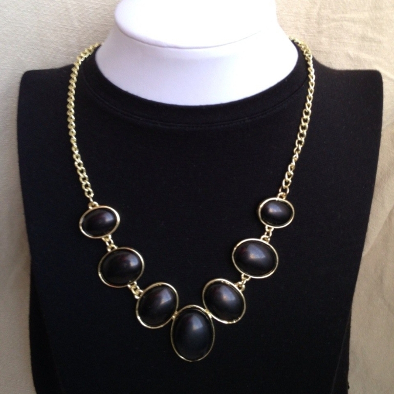 Колье в наличии