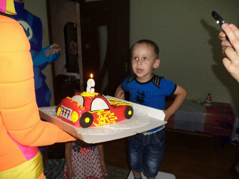 Нам 3 годика.