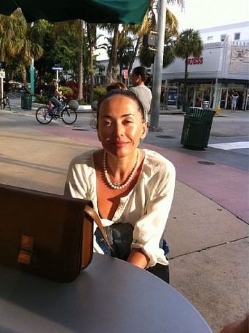 Красавица, умница и вообще приятная во всех отношениях девушка)...