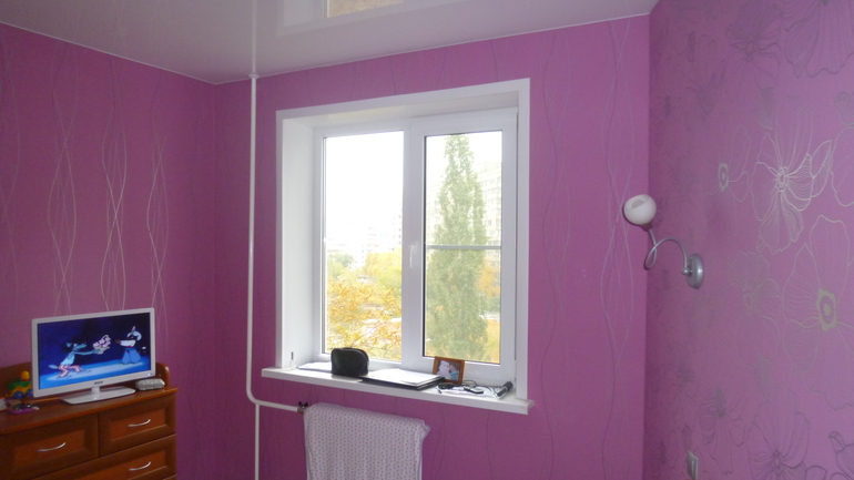 Посоветуйте цвет штор в спальню, пожалуйста