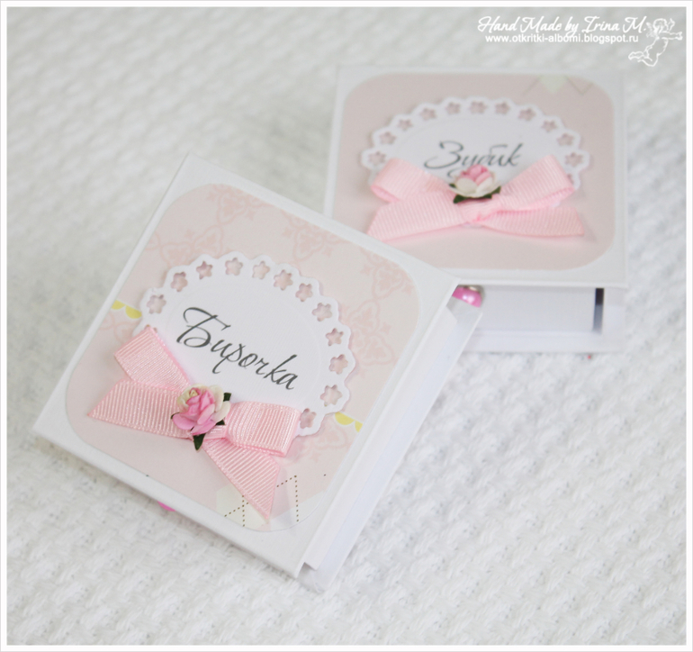 Коробочка воспоминаний мамы и малышки Софьи.