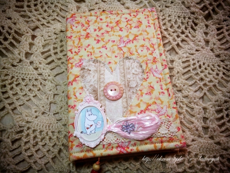 Скидываю блокнотики и обложки для паспорта с ярмарки