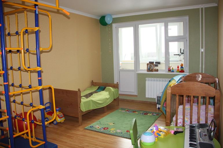 Оформление окна в детской