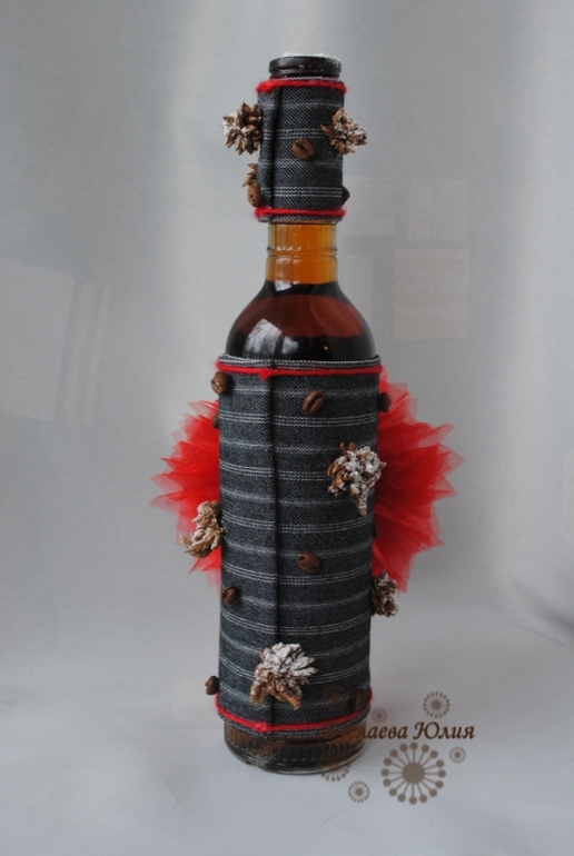 Бутылка коньяка