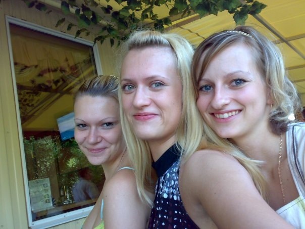 Подруженьки...