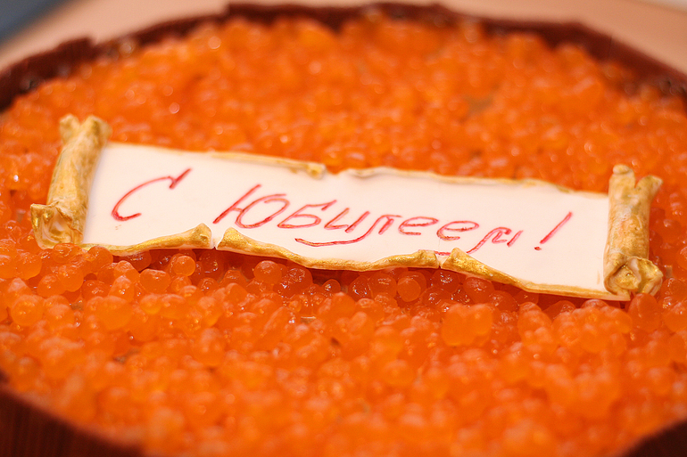 Бочонок с икрой