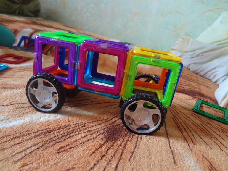 magformers-воображариум или что подарить 3х-летке)