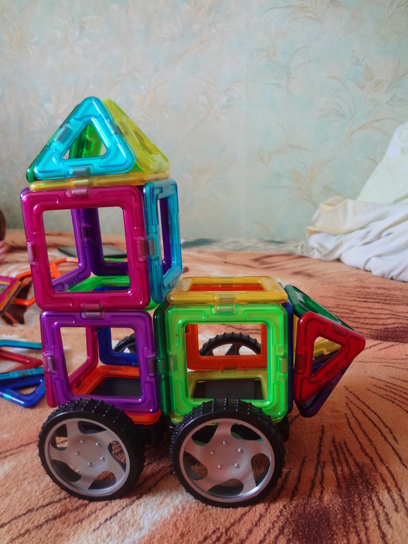 magformers-воображариум или что подарить 3х-летке)