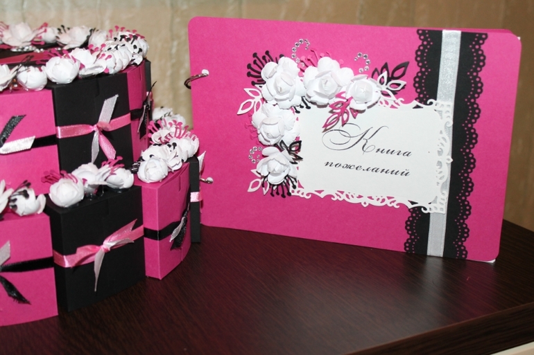 Торт с пожеланиями для гостей