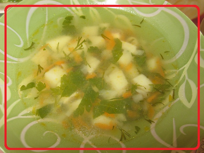 Простой рыбный суп с рисом.