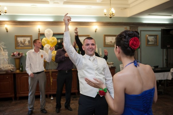 Цветы из шелка..еще парочка работ  и фото невесты