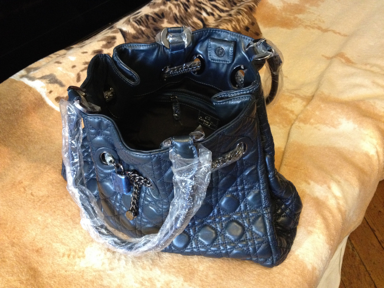 Новая кожаная сумка ПРОДАМ 2500р.